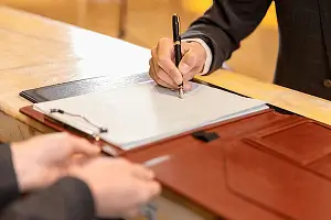 怎么吞并其他企业